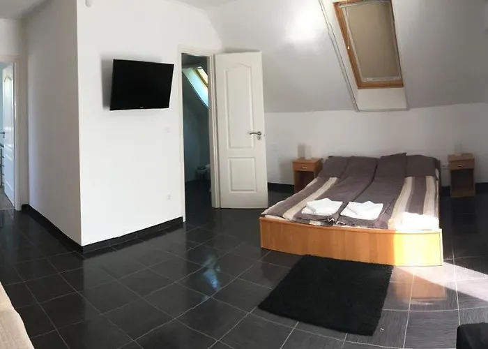 Pensión Bor-vendégház 4*